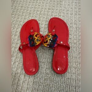 TORY BURCH Red Rainbow Patent Leather Miller Sandals Logo Medallion Size 7